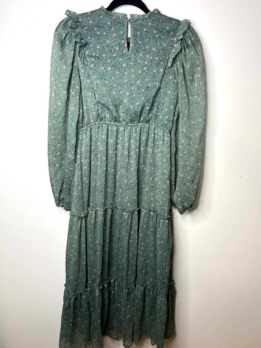 Anthropologie Moon River Green Floral Smocked Tiered Midi Dress SZ M EUC - Picture 4 of 6